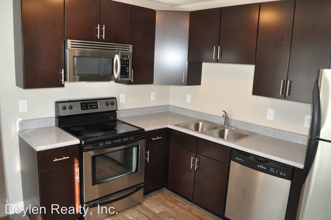 Foto del edificio - 727 Fletcher Ave