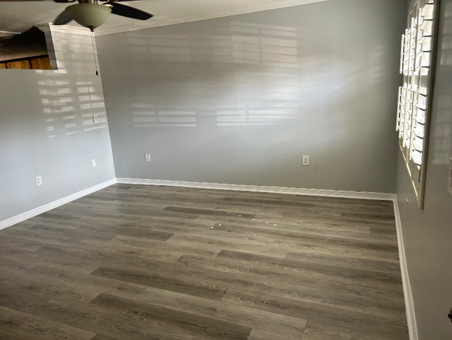 Building Photo - 2369 Walton Cir