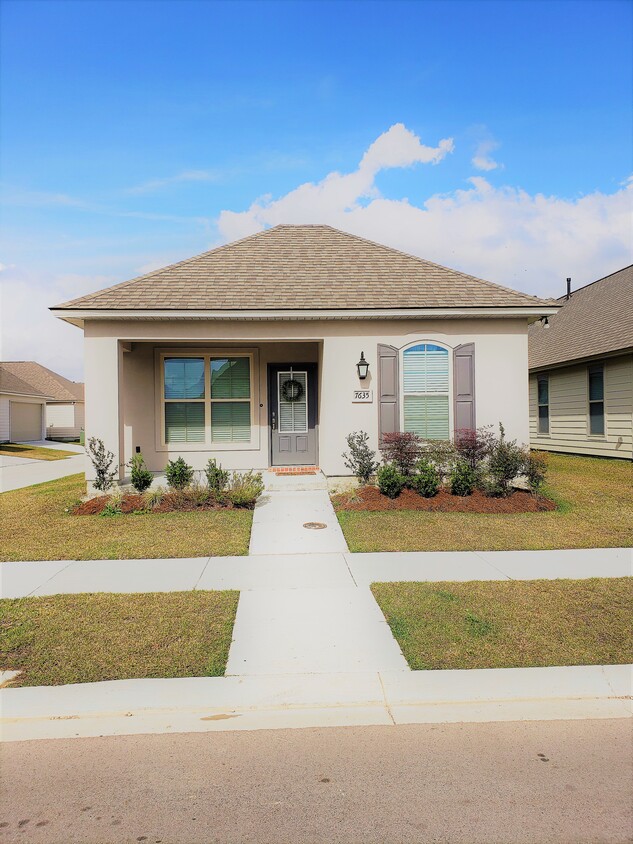 Foto principal - 7635 Antebellum Ave