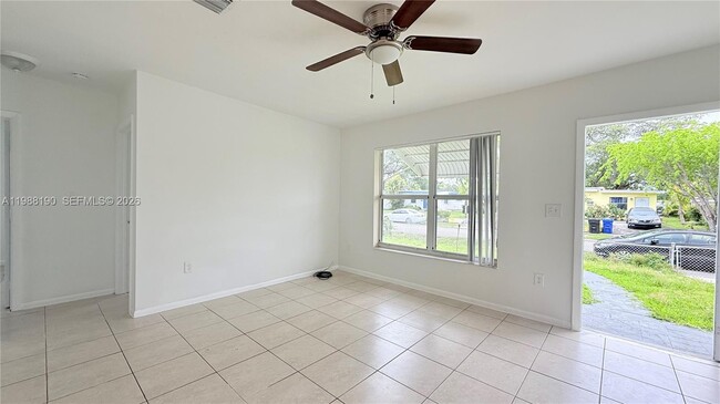 Building Photo - 1411 NE 155th Terrace