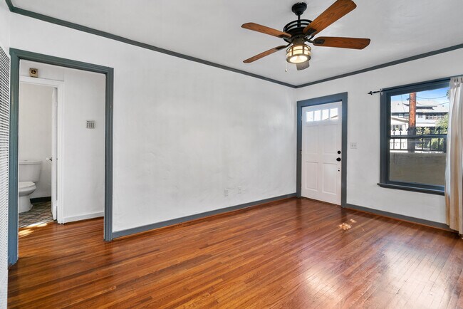 Building Photo - 313 N Avenue 57