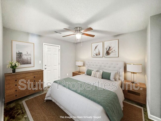 Building Photo - 809 Keller Ln