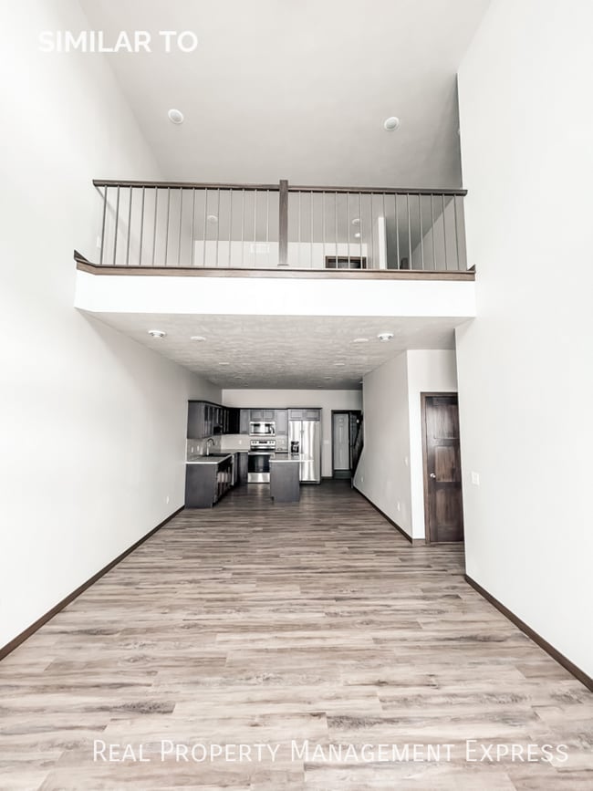 Building Photo - 5501 S Huntwood Ave