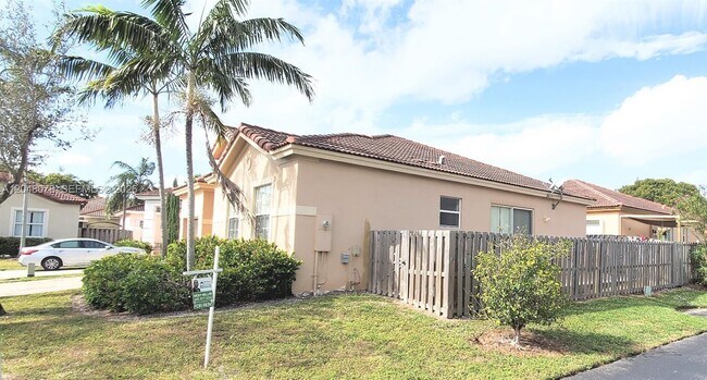Foto del edificio - 21460 SW 90th Ct