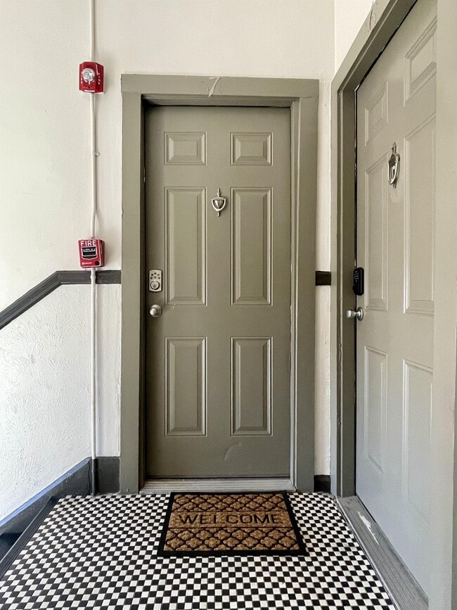 Photo - 2120 Belmont Blvd Townhome