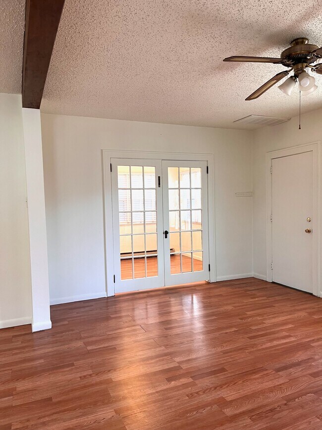 Foto del edificio - 1322 Lake Ave