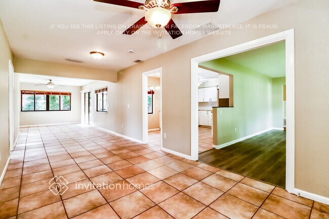 Foto del edificio - 16 Southwind Dr
