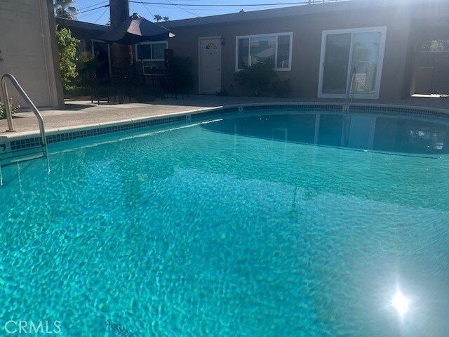 Foto del edificio - 45421 Sunset Ln