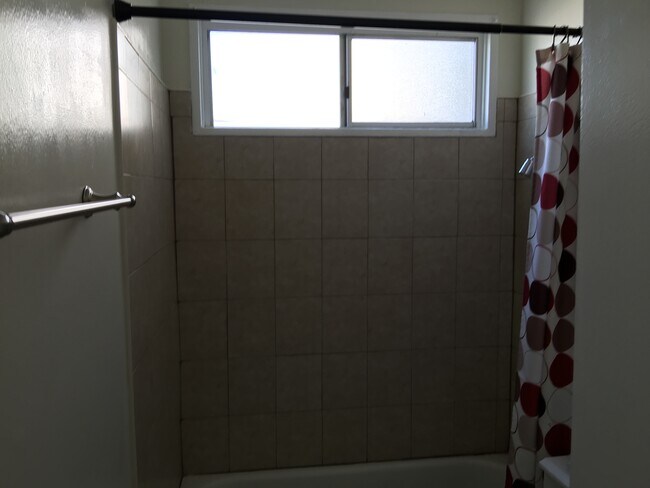 Foto del edificio - 742 N Garfield Ave