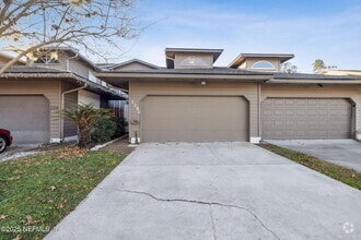Building Photo - 1138 Fromage Cir W