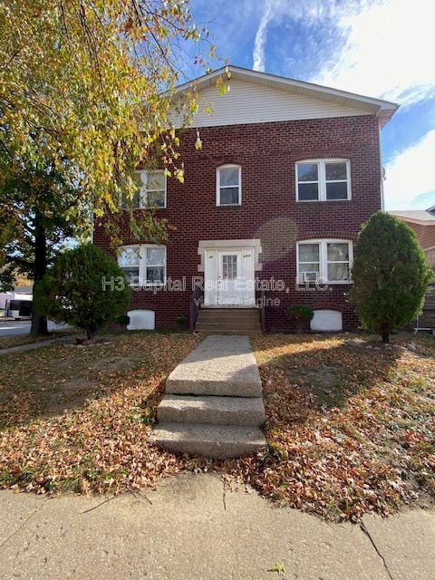 Photo - 2458 Benton St