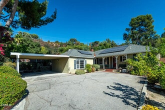 Building Photo - 4926 Viro Rd