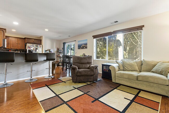 Building Photo - 12801 80th Avenue Ct E