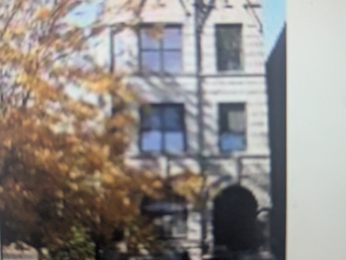 Building Photo - 2117 N Whipple St