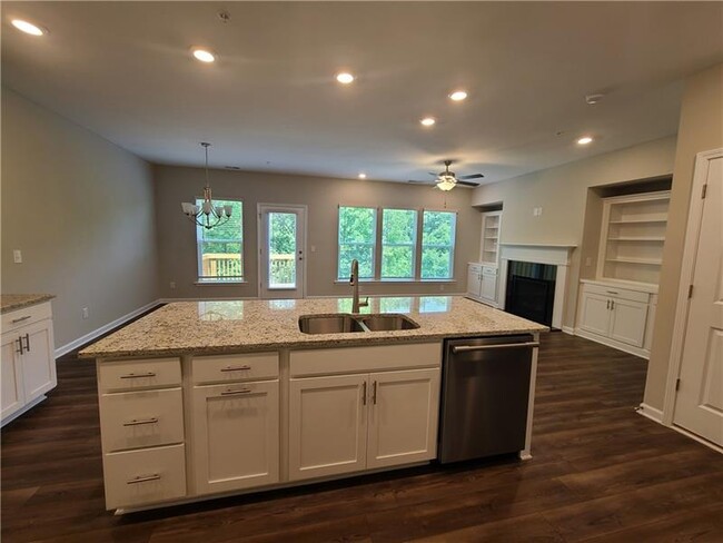 Foto del edificio - 1359 Elderwood Way