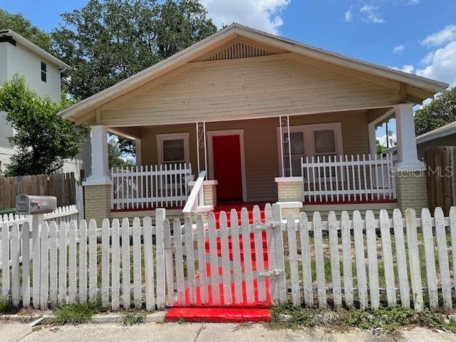 Foto principal - 221 W Emily St