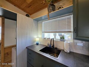 Building Photo - 1412 Amanda Dr