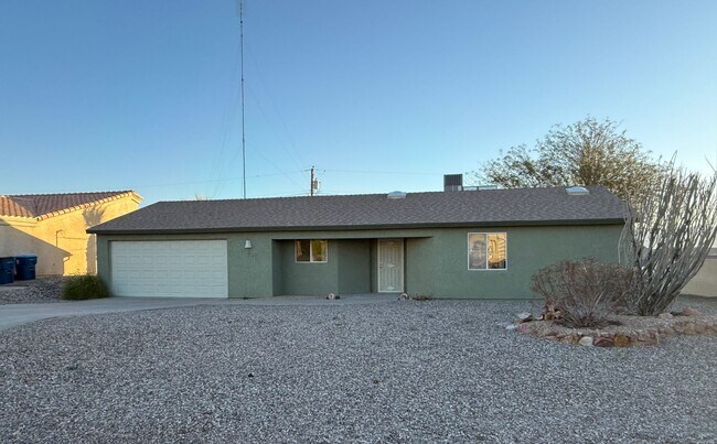 Building Photo - Long term - unfurnished - recent updates
