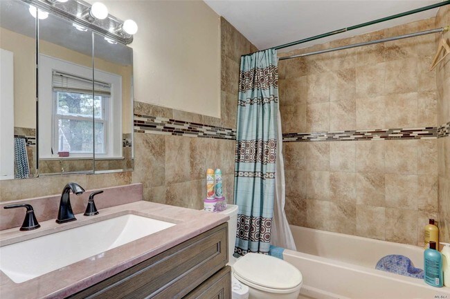 Foto del edificio - 62 Bedford Ave