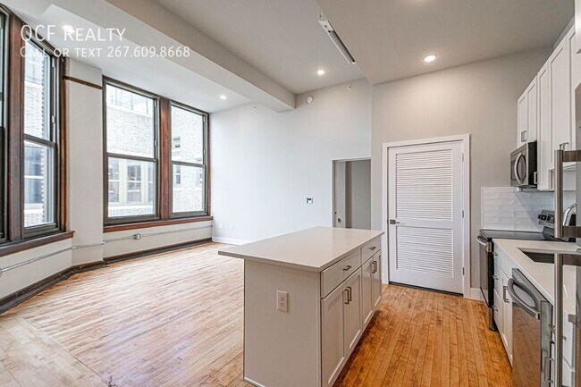 Foto del edificio - 1300 S 19th St