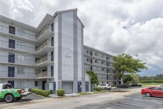 Building Photo - 8740 N Sherman Cir