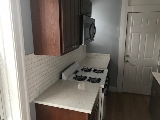 Foto del edificio - 1755 W Albion Ave