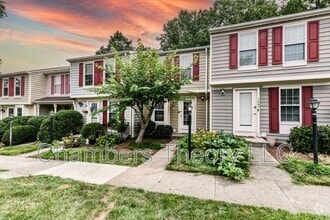 Building Photo - 1661 Fieldthorn Dr