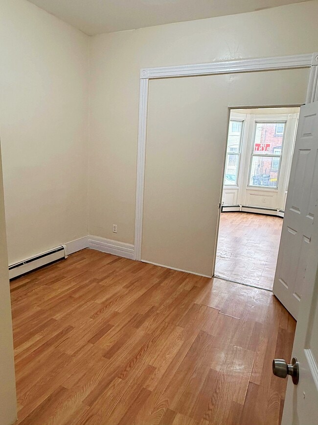 Building Photo - 123 Highland Ave