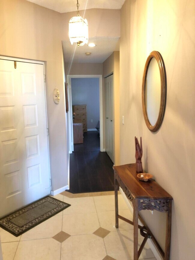 Building Photo - 103 Half Moon Cir