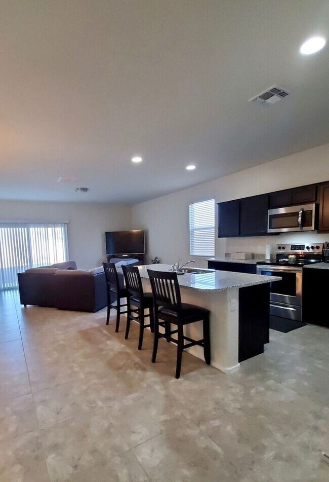 Foto del edificio - 37612 W Amalfi Ave