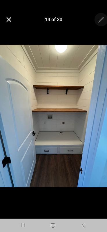 Foto del edificio - 3910 Maple Wood Trail