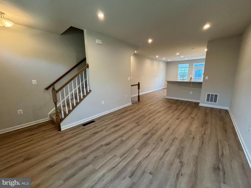 Foto principal - 1019 Rampart Dr