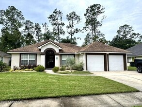 Building Photo - 1672 Pinecrest Dr