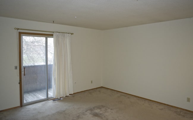 Building Photo - Calico Farms