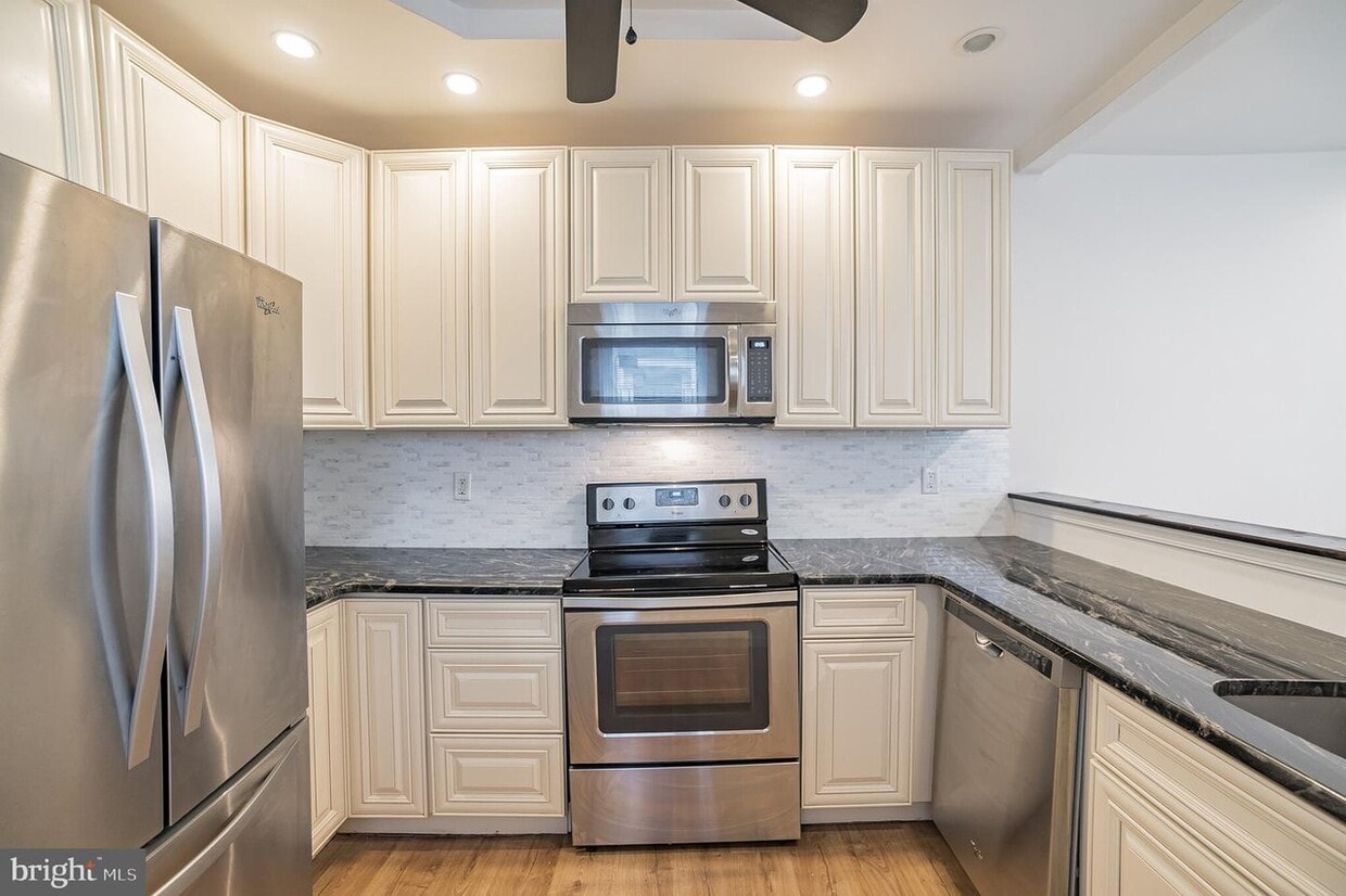 Photo - 2332 W Thompson St (Philadelphia, PA)