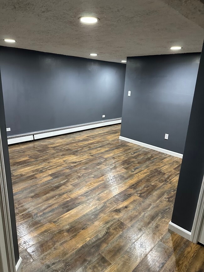 Foto del edificio - 522 Bayport Ave