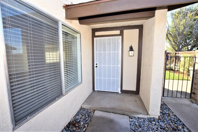 Building Photo - 5080 Laurel Park Dr