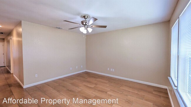Building Photo - 4 br, 2 bath House - 1207 Julissa Dr.