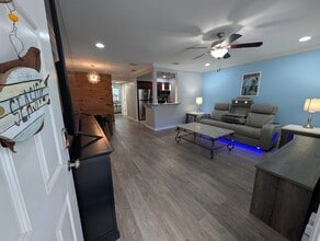 Building Photo - 1282 Beach Blvd