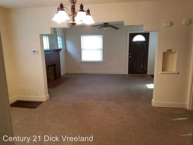 Building Photo - 2 br, 1 bath House - 920 Hess Lane