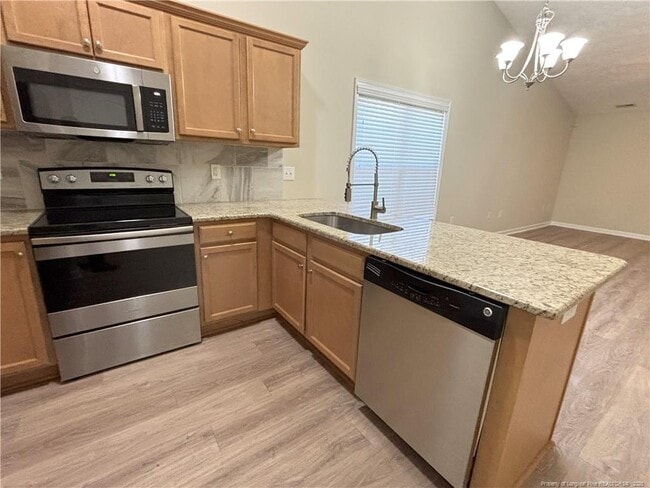 Building Photo - 5334 Holland Park Ave