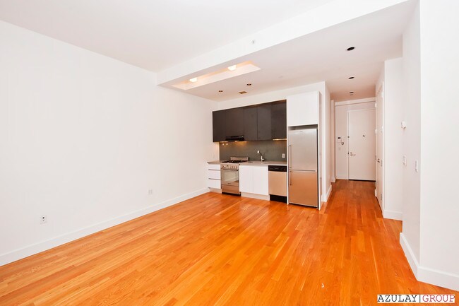 Building Photo - 1124 Bedford Ave