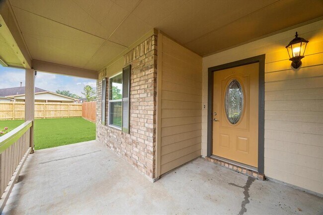 Building Photo - 3402 Fox Ct