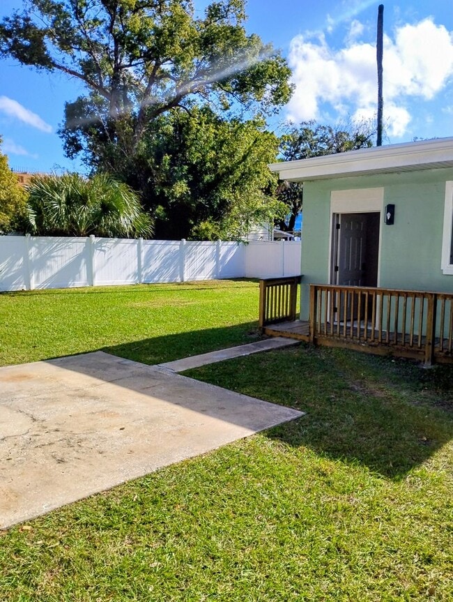 Photo - Studio Bungalow in Daytona Beach Apartment