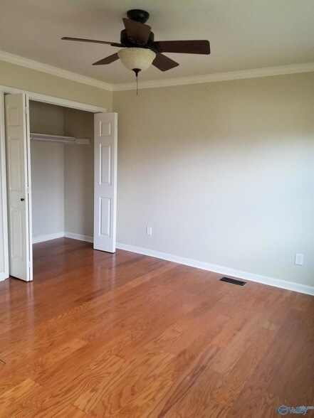 Foto del edificio - 10302 Kipling Dr SW