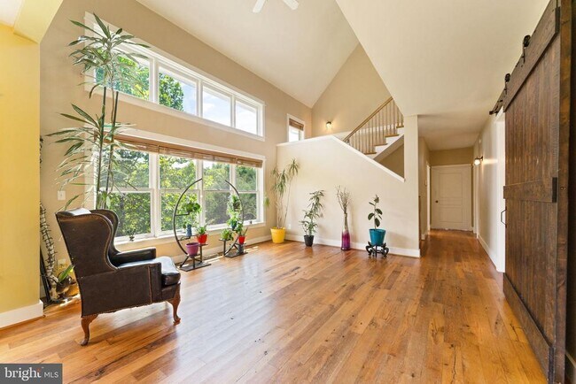Building Photo - 40989 Redwing Song Ln