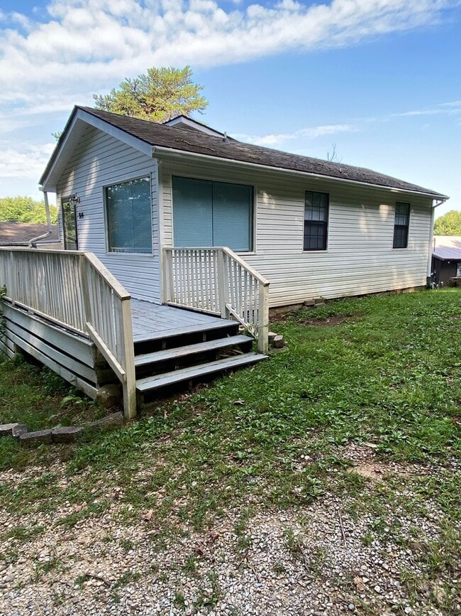 Foto del edificio - 912 -914 N Church St