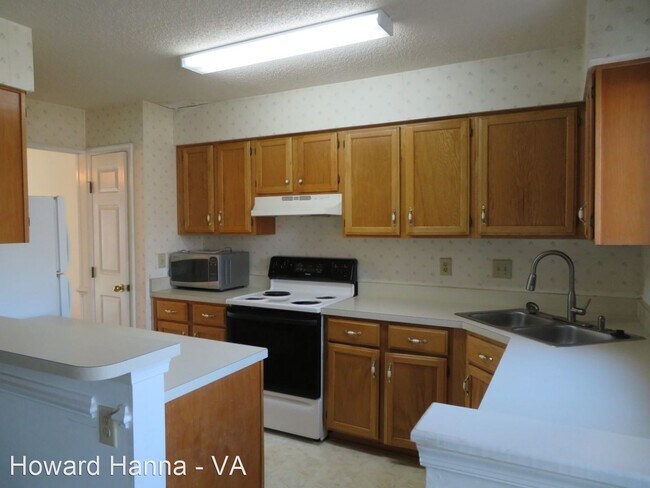 Foto del edificio - 2 br, 2.5 bath House - 174 Corwin Circle