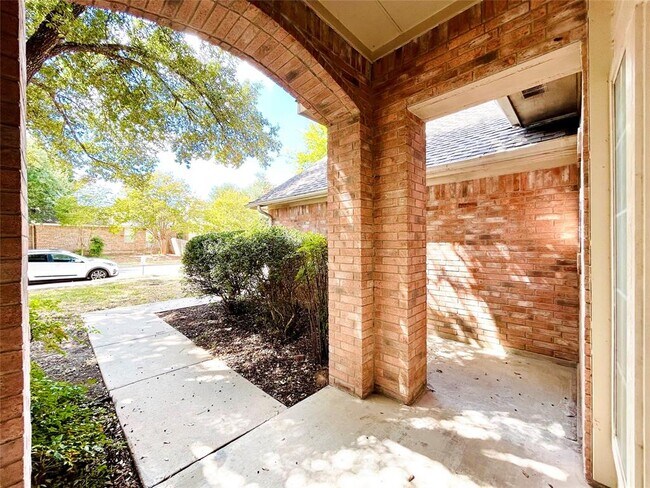 Foto del edificio - 18001 Worley Dr