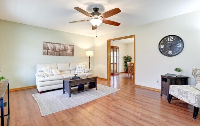 Foto del edificio - 4024 Rosetree Ln